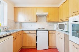 KITCHEN- click for photo gallery